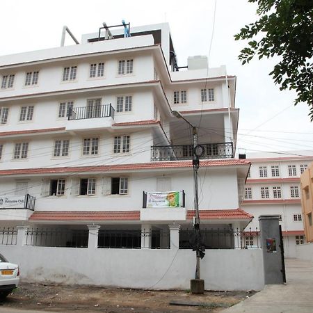 Malayalee Club Hotel Chennai Exterior foto