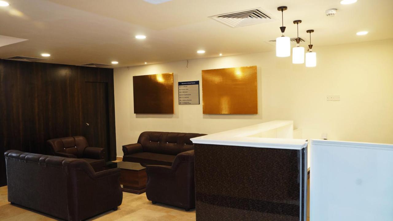Malayalee Club Hotel Chennai Exterior foto