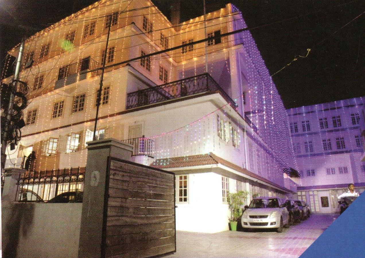 Malayalee Club Hotel Chennai Exterior foto