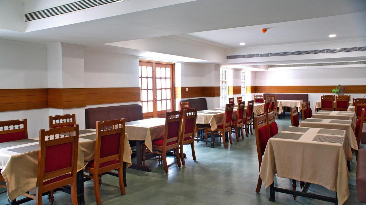 Malayalee Club Hotel Chennai Exterior foto